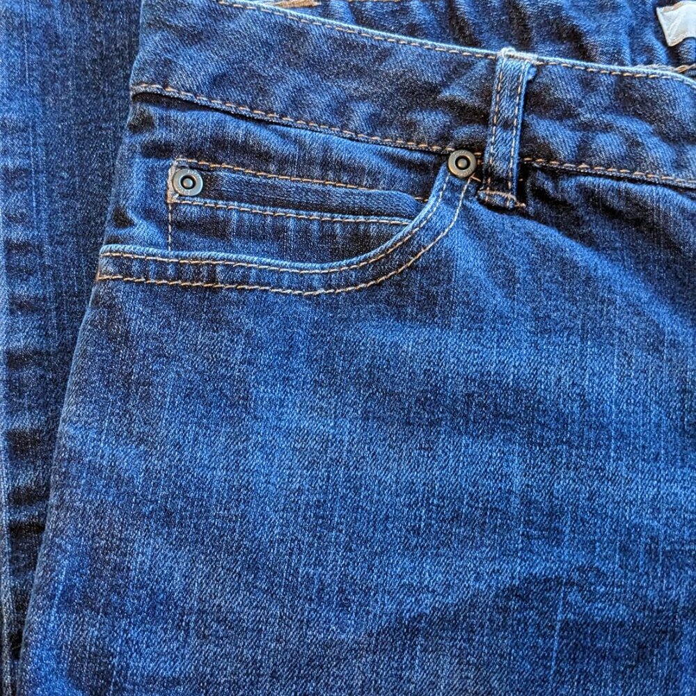 J Jill Petite Slim Leg Stretch Dark Wash Distressed Blue Jeans, Size 6 Petite - Picture 2 of 9